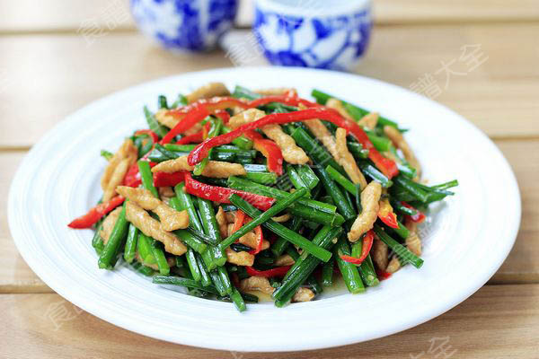 韭菜花炒肉絲